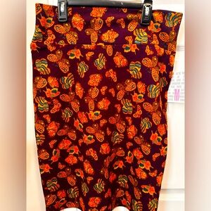Size Medium LuLaroe Cassie Midi Skirt Size Medium